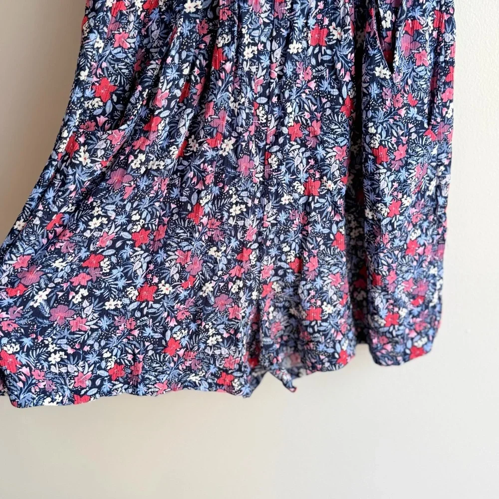 Market & Spruce Navy Floral Liliana Surplice Knit Romper - Picture 4 of 9